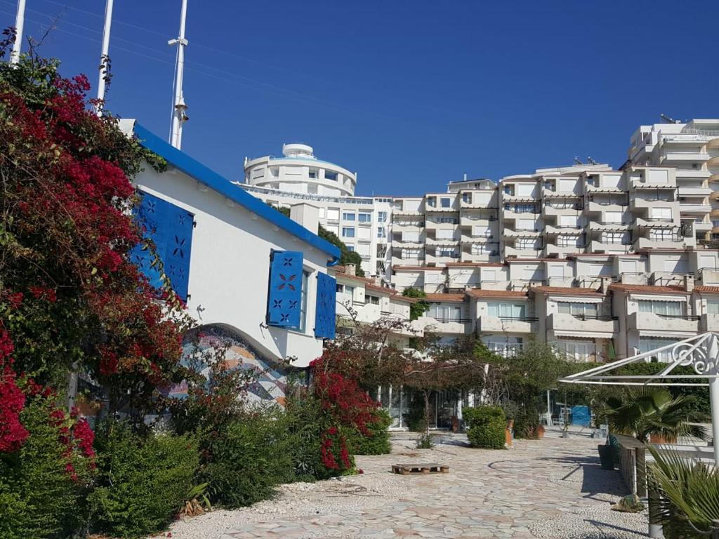 Sea Breeze Apartment Bougainville Bay - Image 7