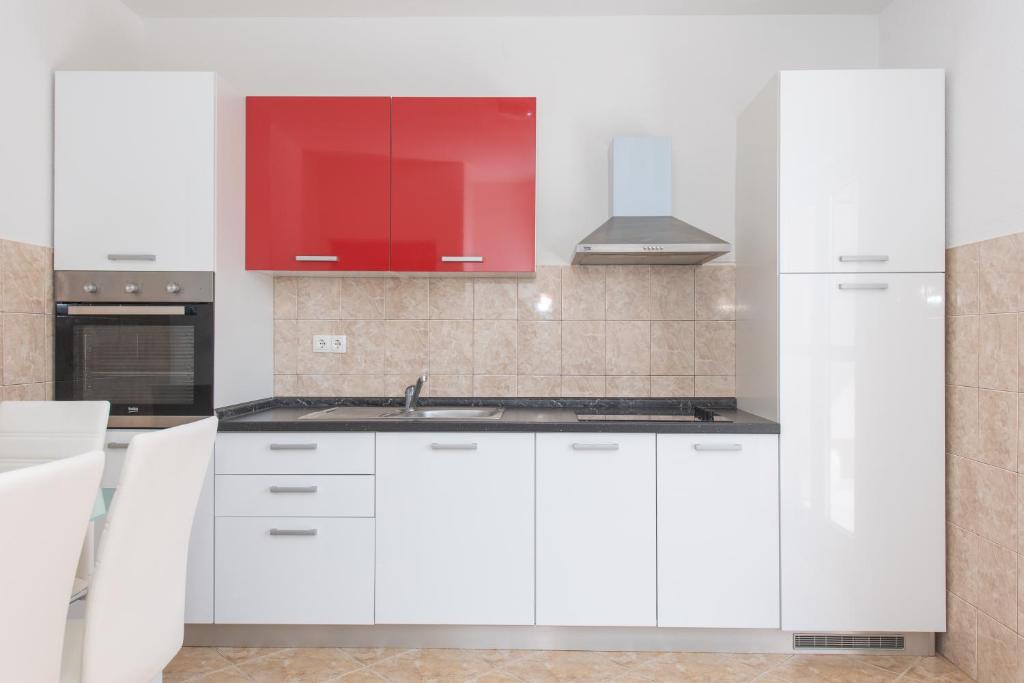 Apartments & Rooms Seaside - 19