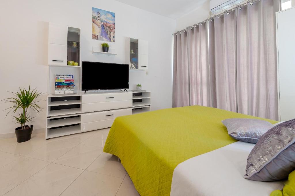 Studio Apartment & Room TEN - Free parking - 5