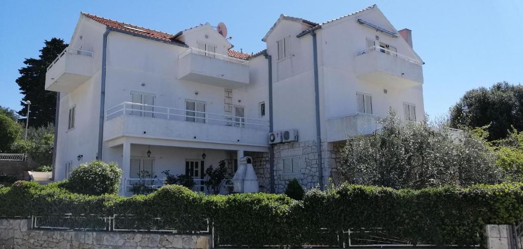 Budova, kde se apartmán nachází