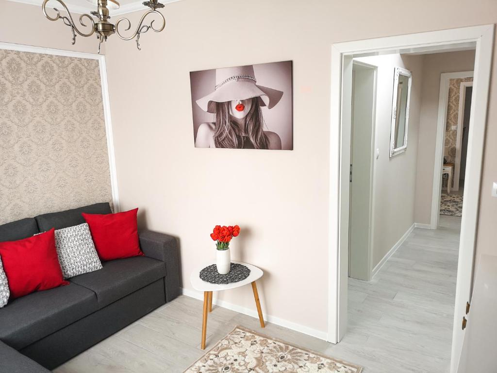 YNS Apartaments - Deluxe Apartment