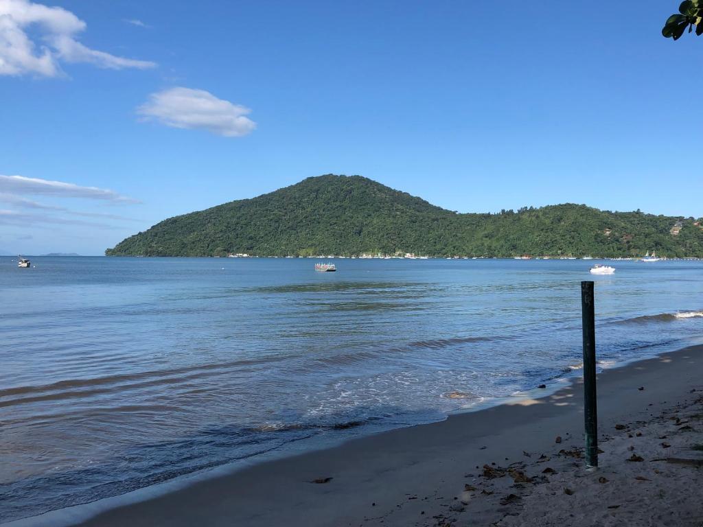  Casa Linda com Churrasqueira - Praia do Itaguá