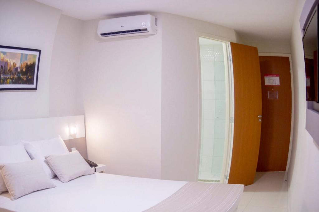  BRISTOL EASY HOTEL - RIO BONITO