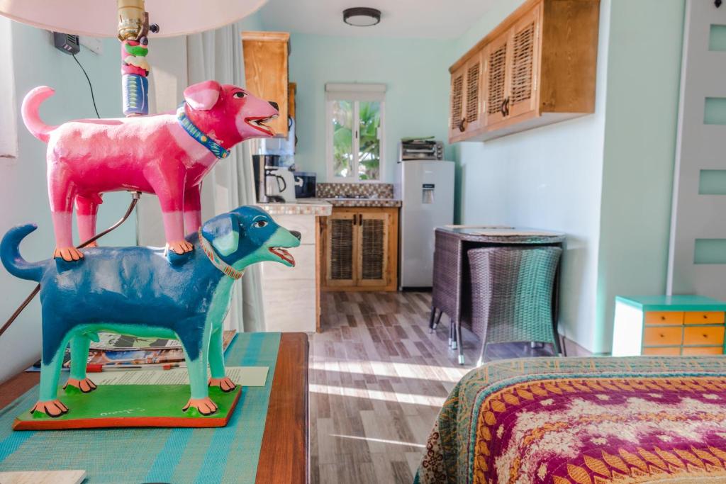 Casa Flores Casitas - The Siren Queen Studio