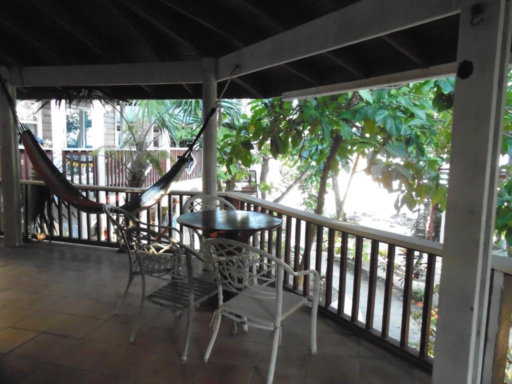 Balkón nebo terasa v ubytování Fosters West Bay Resort