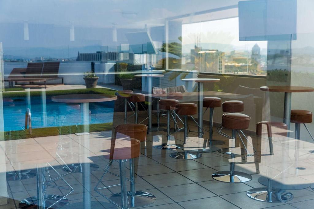 Bazén v ubytování Best Western Plus Gran Hotel Centro Historico nebo v jeho okolí