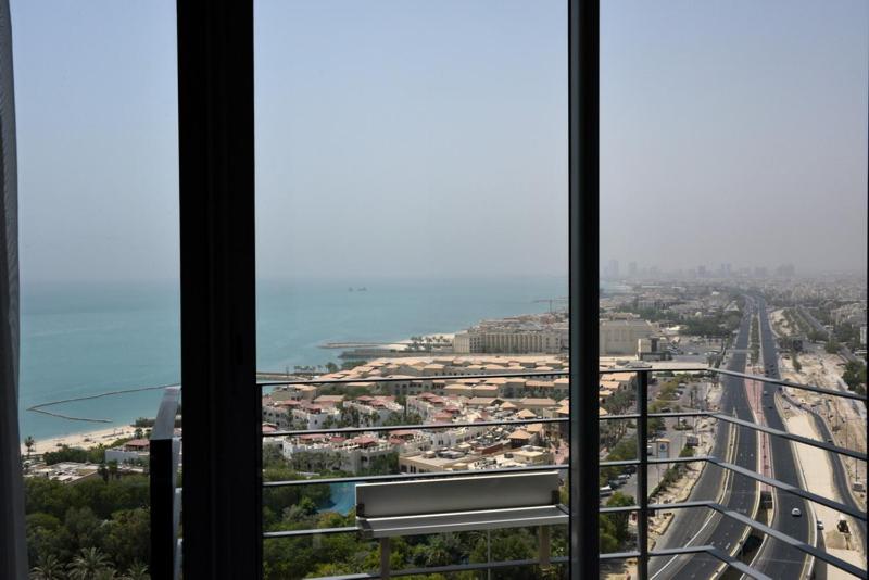 Code housing - Al Bedaa- Family only - Apartamento Con Vista Al Mar