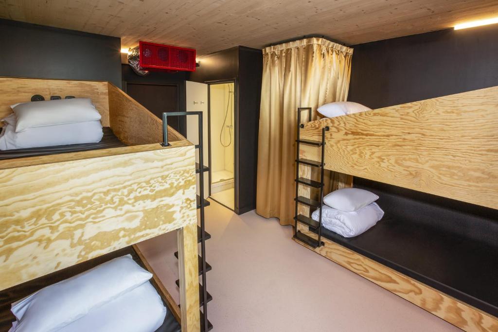 JO&JOE Paris Gentilly - Auberge de Jeunesse - Private Bedroom For 4 People With A Bathroom