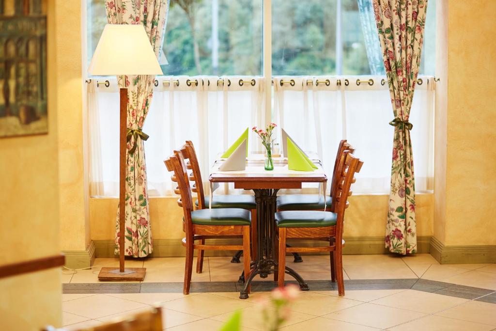 Campanile Poznan - Resim 10