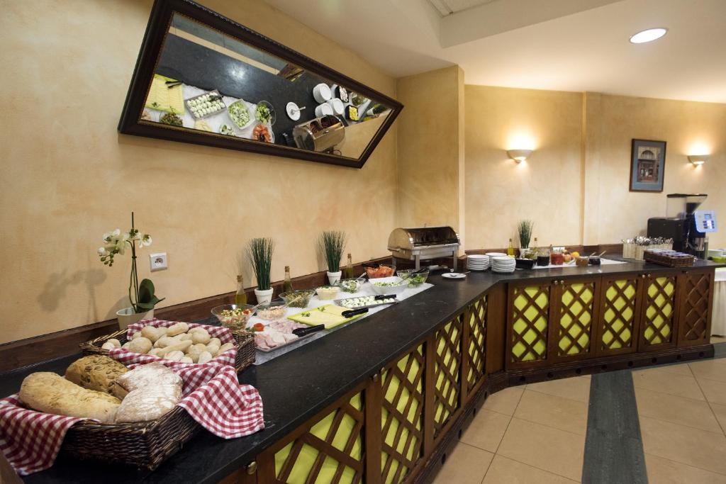 Campanile Poznan - Resim 7