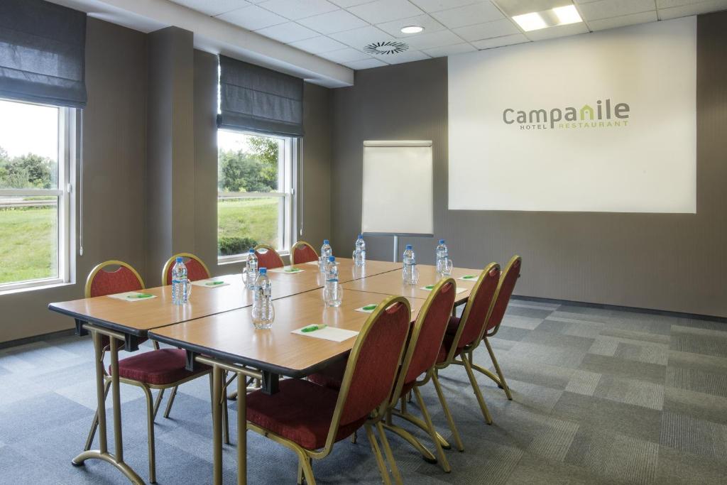 Campanile Poznan - Resim 22