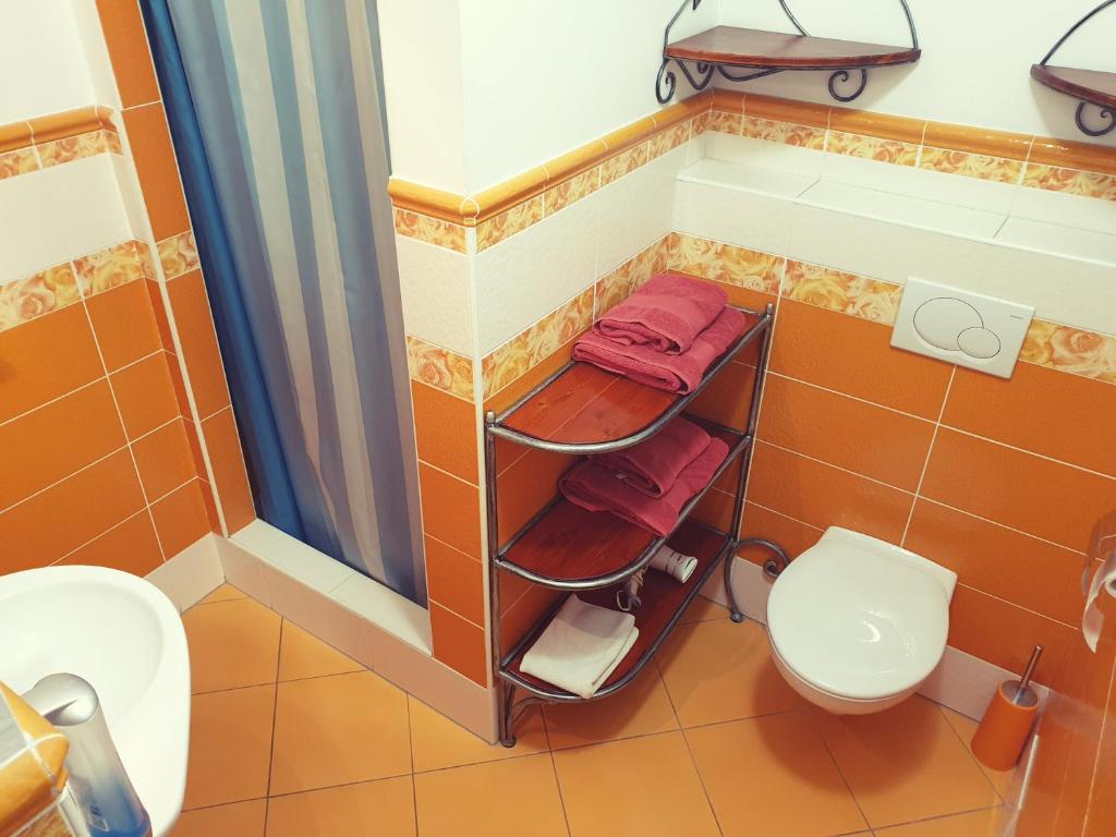 Koupelna v ubytování Penzion a Restauracia Toldi