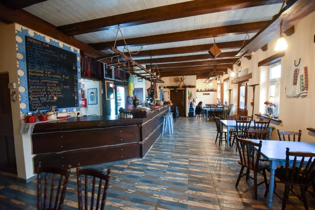 Restaurace v ubytování Babushka Noclegi