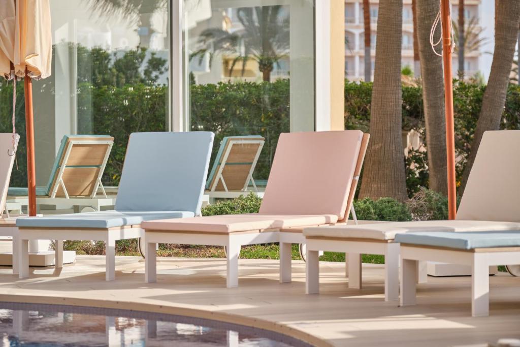 Фотография из галереи Hotel Villa Chiquita - Adults Only - Over 12 в Колония-Сант-Жорди