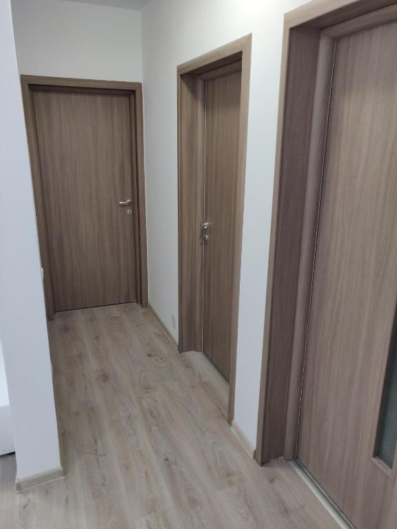 Roxi's Apartment - Two-Bedroom Apartment