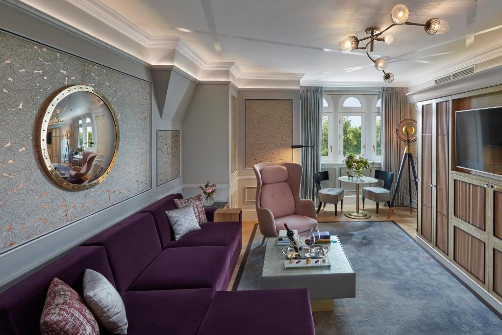 Mandarin Oriental Hyde Park, London - Family Suite
