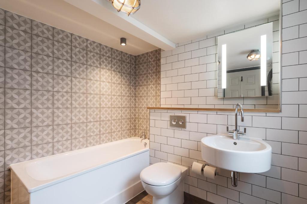 Lifeboat Inn - Double Room