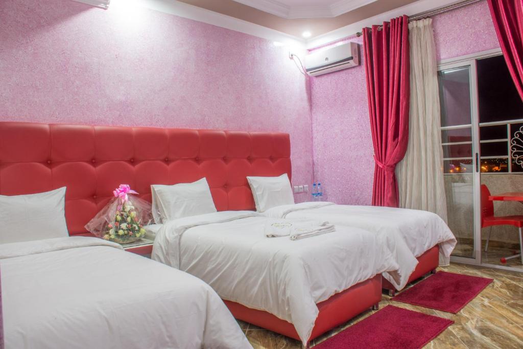 Fotografie z fotogalerie ubytování Hôtel Hadaik Ain Asserdoune v destinaci Beni Mellal