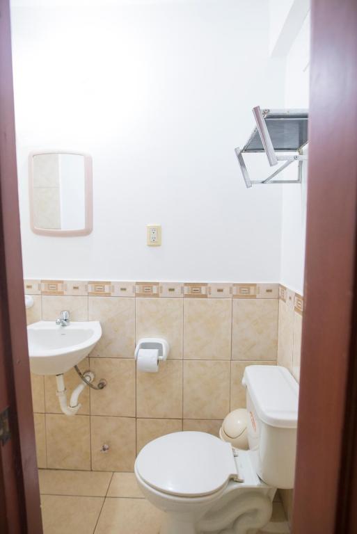 Koupelna v ubytování North Star Hostal Guayaquil