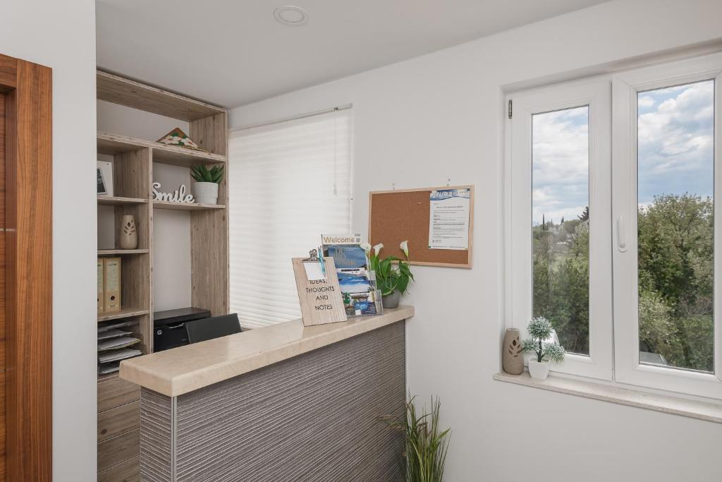 Sky Apartments & Rooms - 6