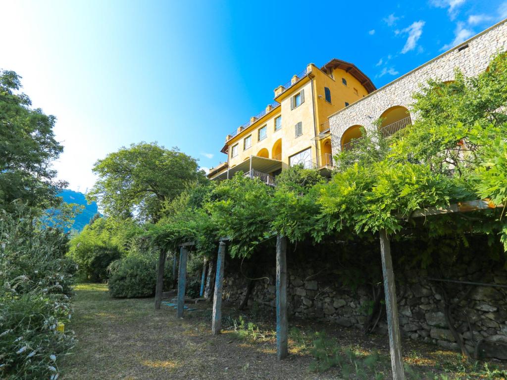 Vonkajšia záhrada v ubytovaní Hotel Colonne