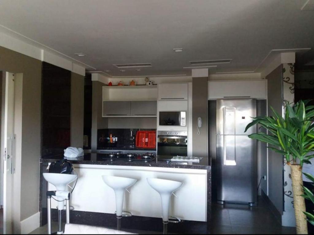  Condomínio YY - Apartamento duplo
