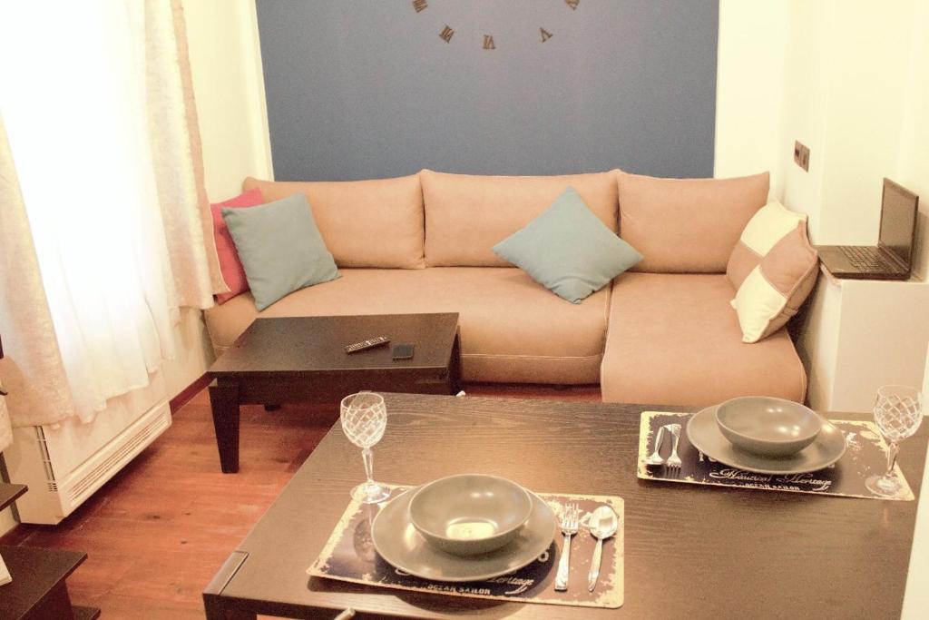 Nikki Apartments - Imazhi 12