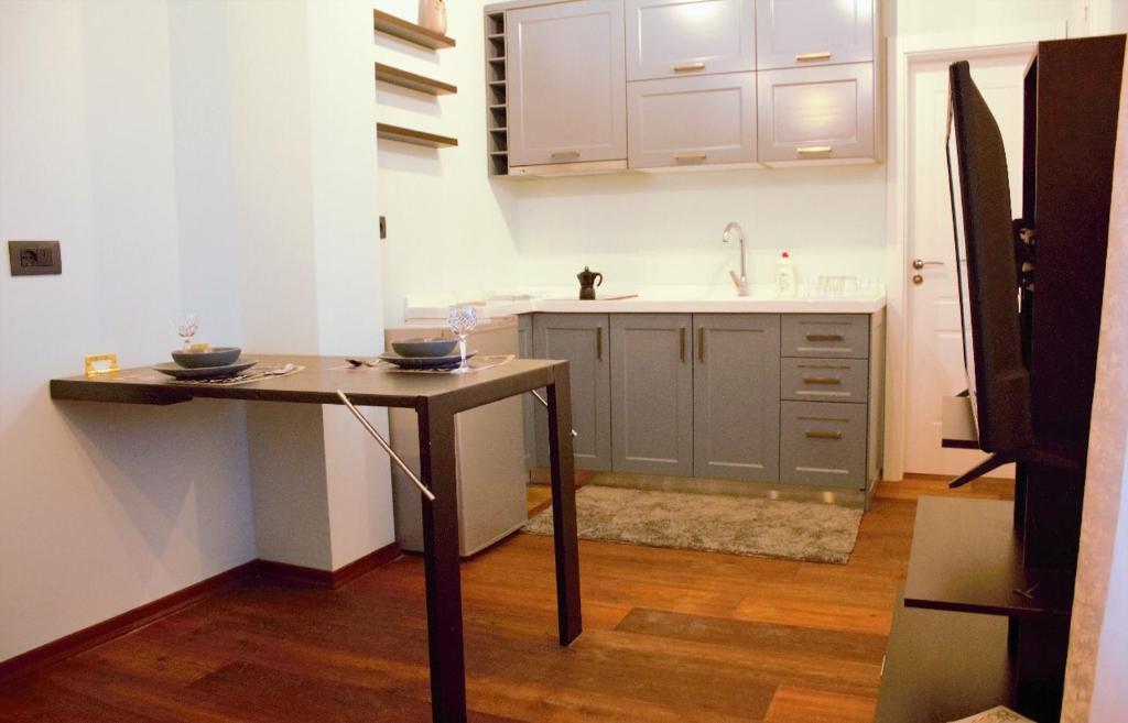 Nikki Apartments - Imazhi 7