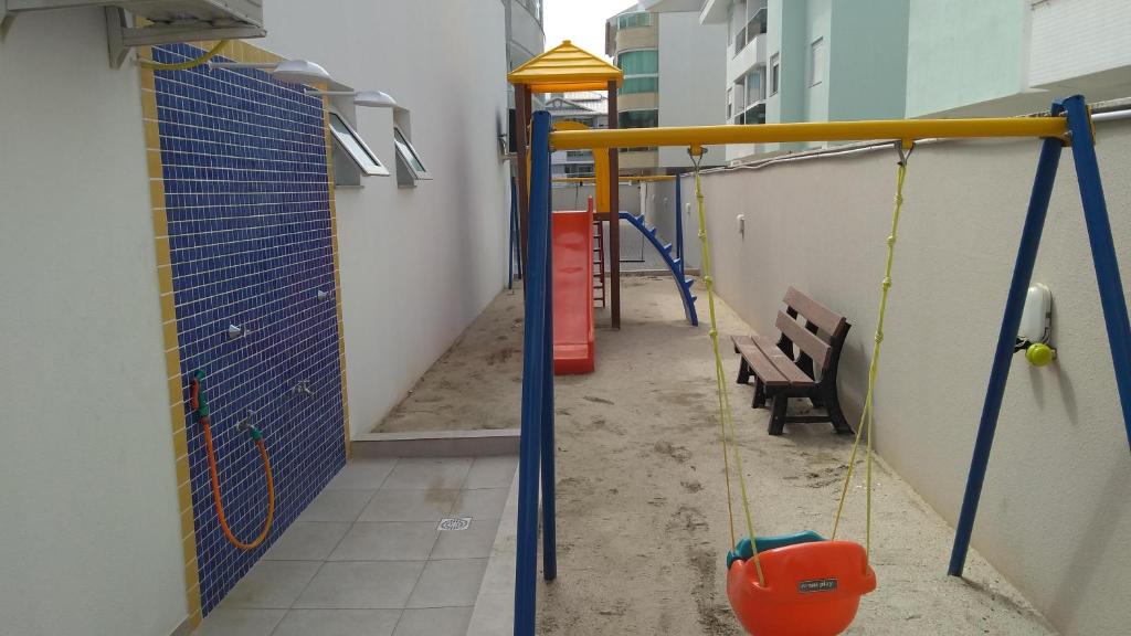  Apartamento novo frente para a piscina região nobre da praia dos Ingleses