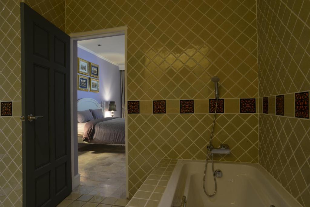 At Pingnakorn Huaykaew - Resim 26