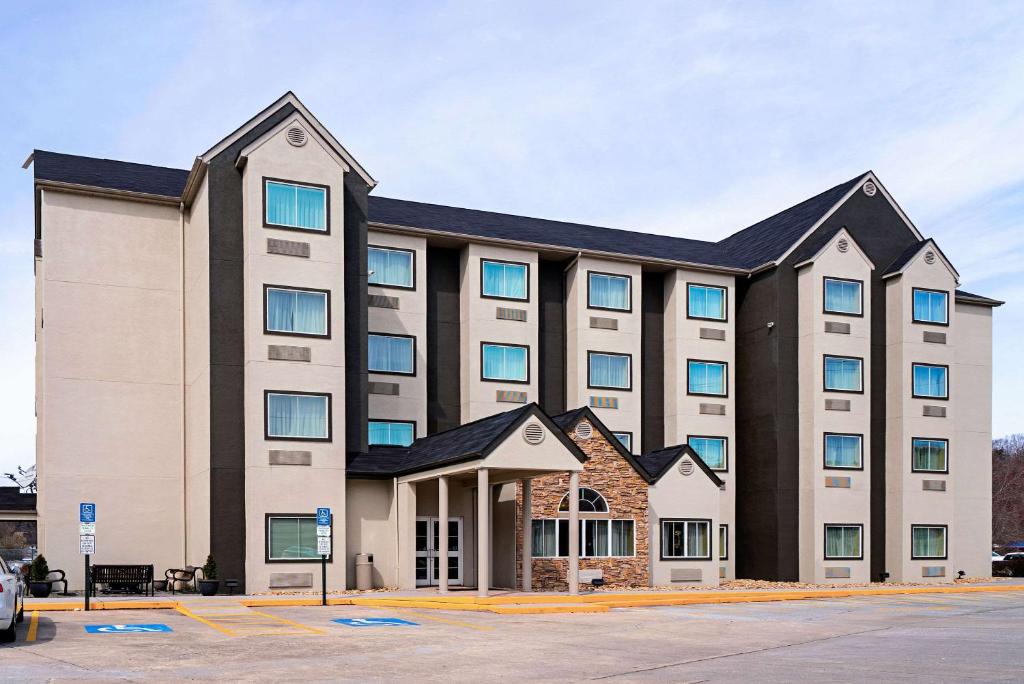 a rendering of a hotel at Quality Inn & Suites in Robbinsville