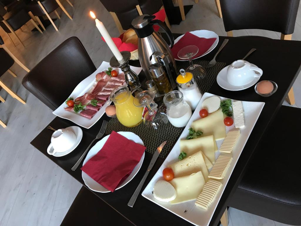 Jídlo v hotelu nebo okolí