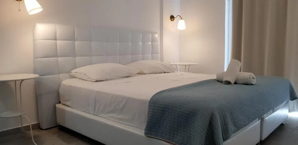 Iliada Hotel Perivolos photo 2