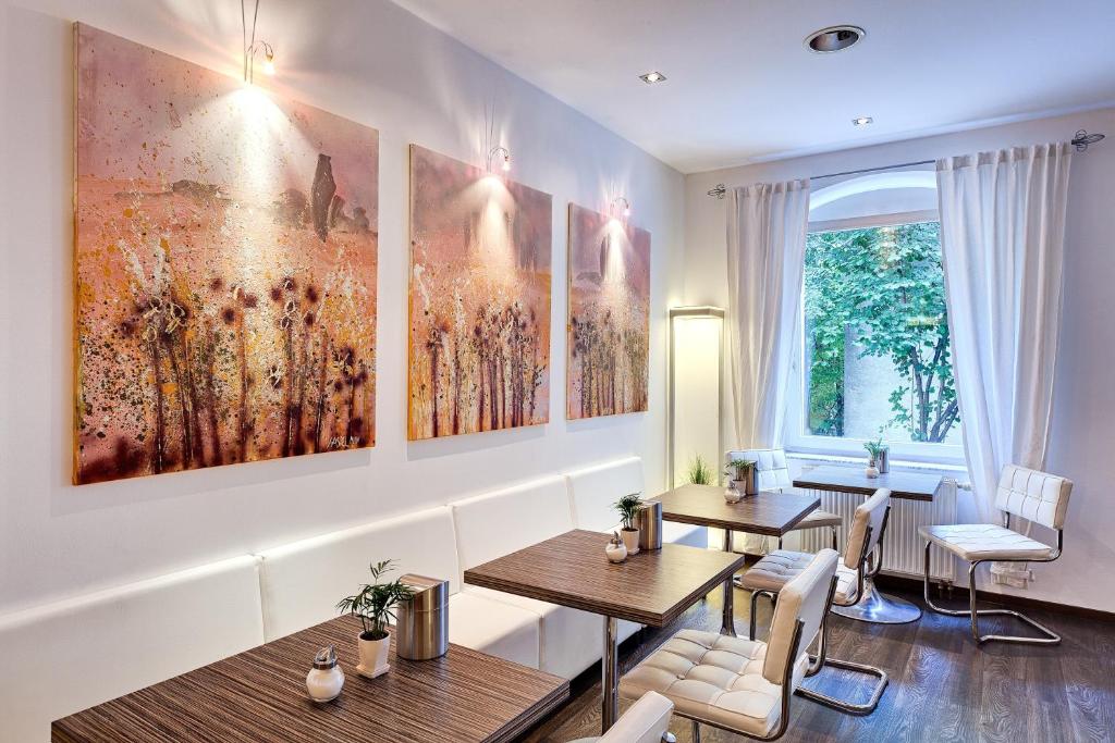 ArtHotel City - Resim 16