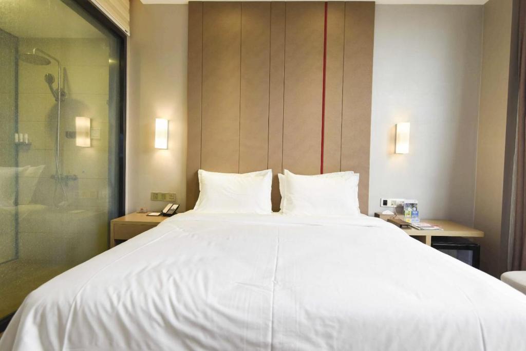 Lavande Hotel Shantou Chenghai Branch - Queen Room