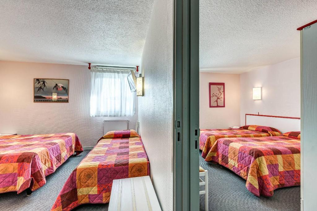 LOGIS Hôtel Le Moulin Des Gardelles - Connecting Rooms (4 Persons)