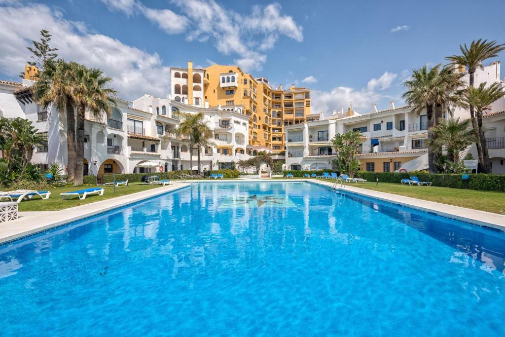 Cabopino Marina Apartment by Rafleys, Marbella – Updated 2022 ...