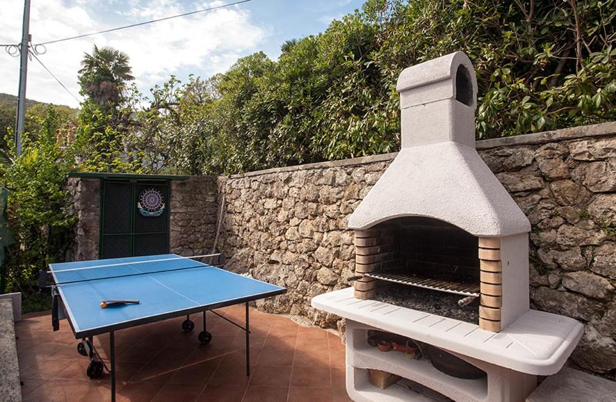 Stolný tenis v ubytovaní Sunny Garden alebo v jeho okolí