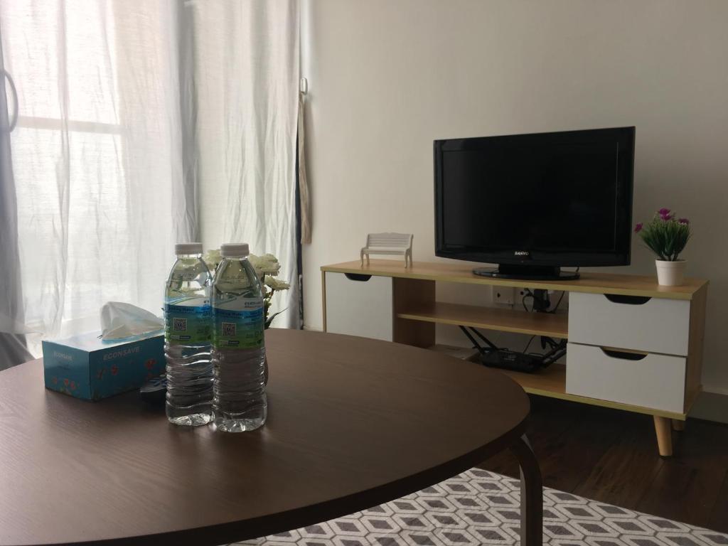 TV a/nebo společenská místnost v ubytování Woodsbury Suites 7722 Butterworth Penang