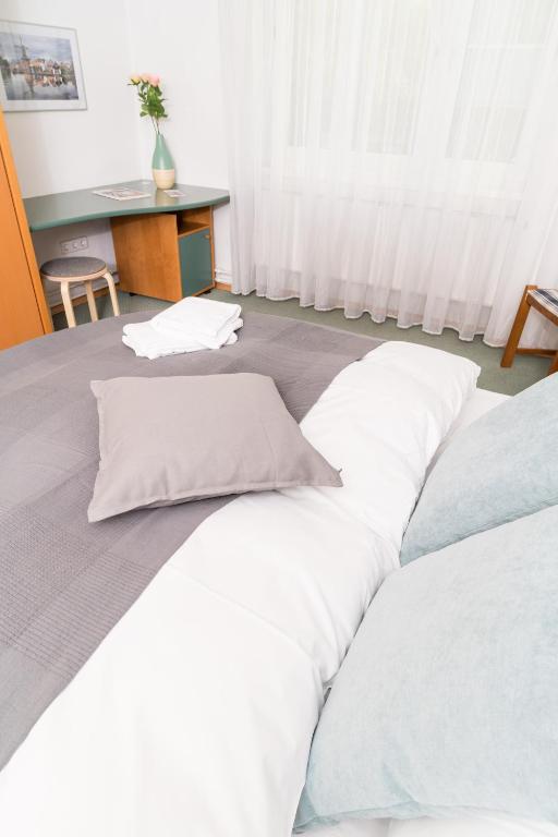 Posteľ alebo postele v izbe v ubytovaní Szene Wien Apartment
