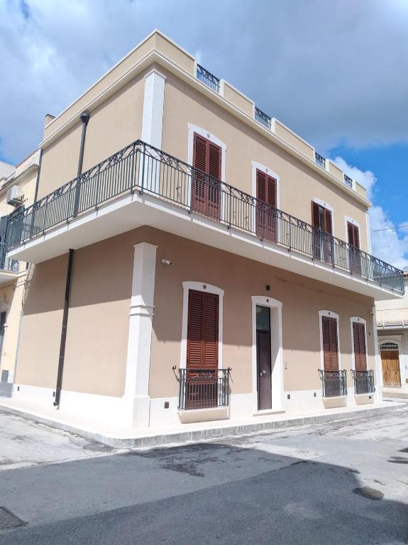 The building in which the holiday home is located