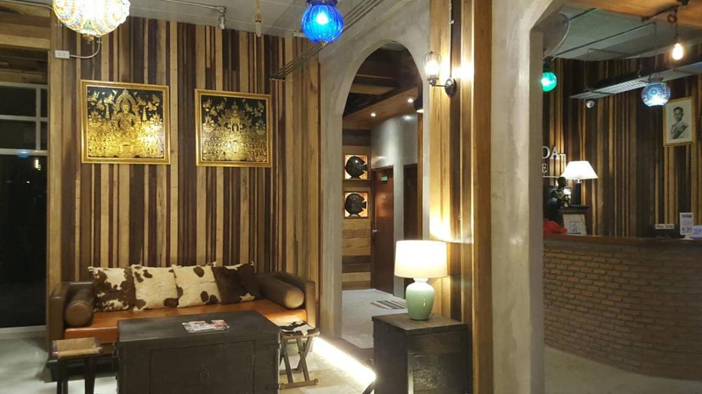 Chatchada House - Resim 14