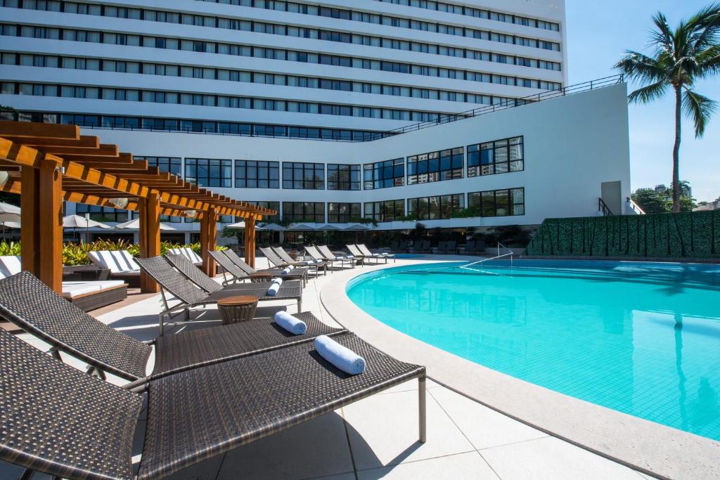 Bazén v ubytování Wish Hotel da Bahia nebo v jeho okolí