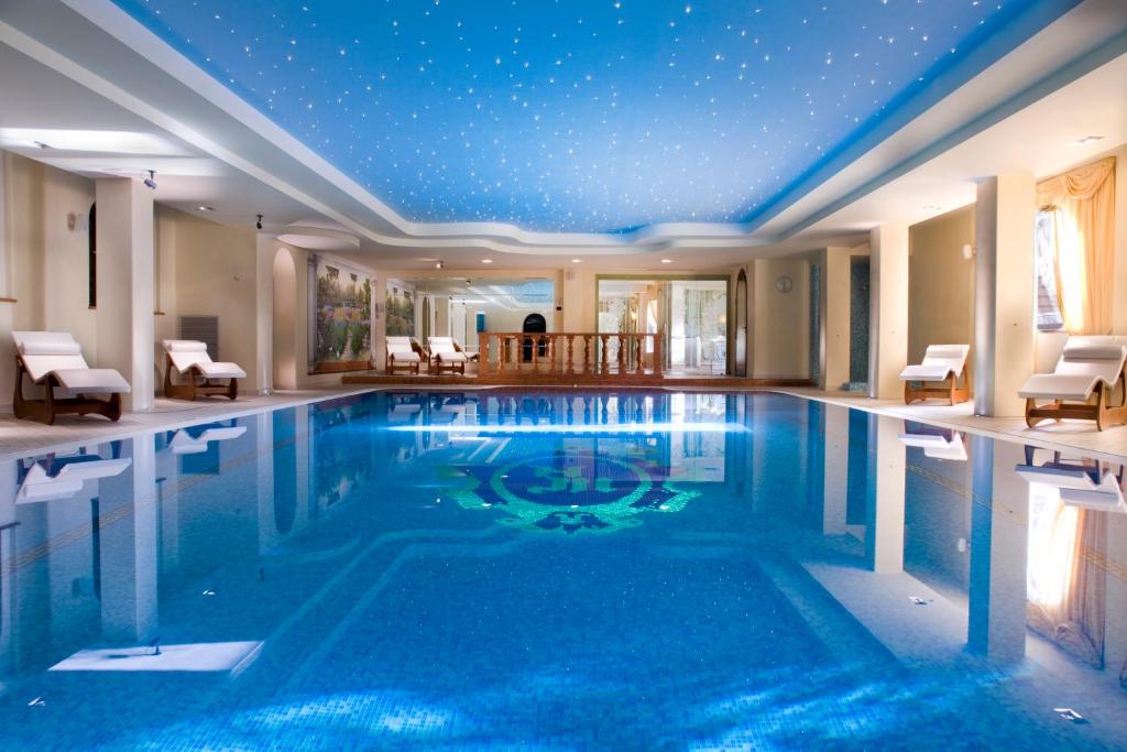 Πισίνα στο ή κοντά στο Park Hotel Ville Montefiori