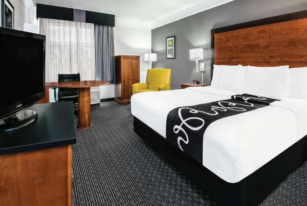 La Quinta Inn & Suites by Wyndham San Antonio Riverwalk - Salle De Roi