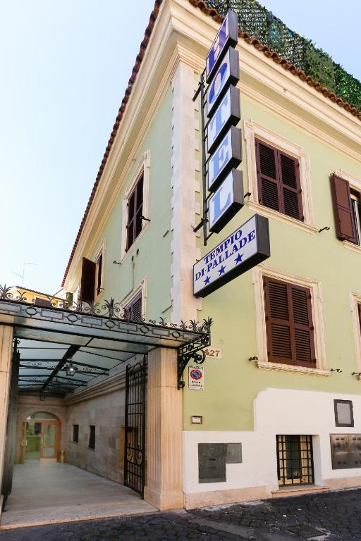 Budynek, w którym mieści się hotel