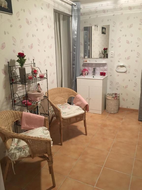 Kuchyň nebo kuchyňský kout v ubytování Maison des Vignes