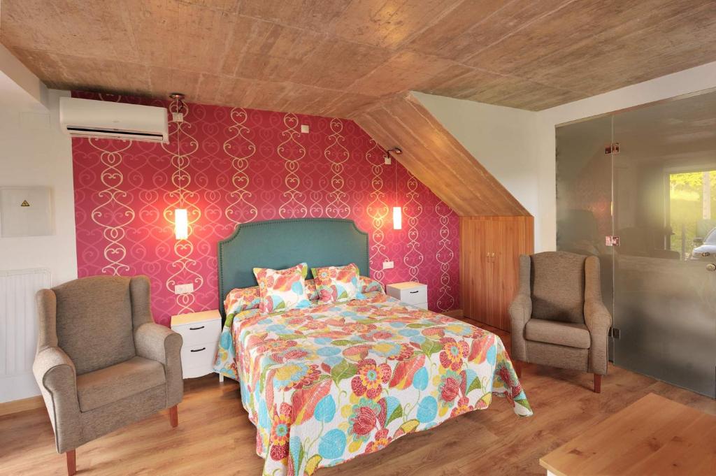 APARTAMENTOS LA LLONGAR - Deluxe King Studio