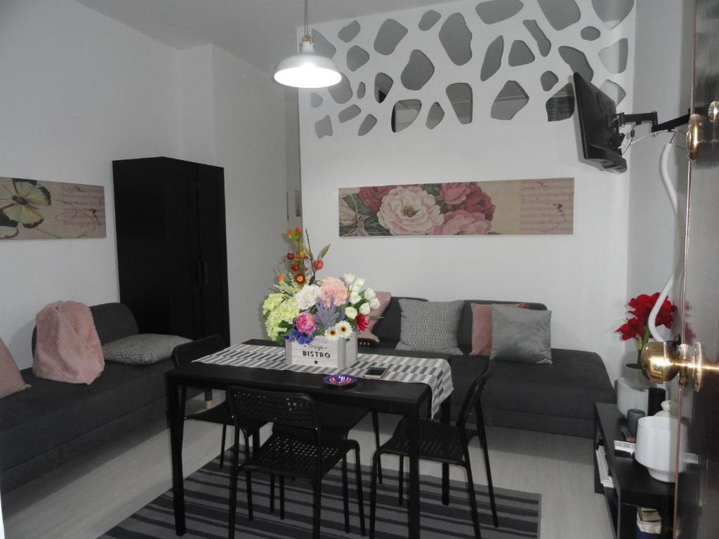 tyche house roma