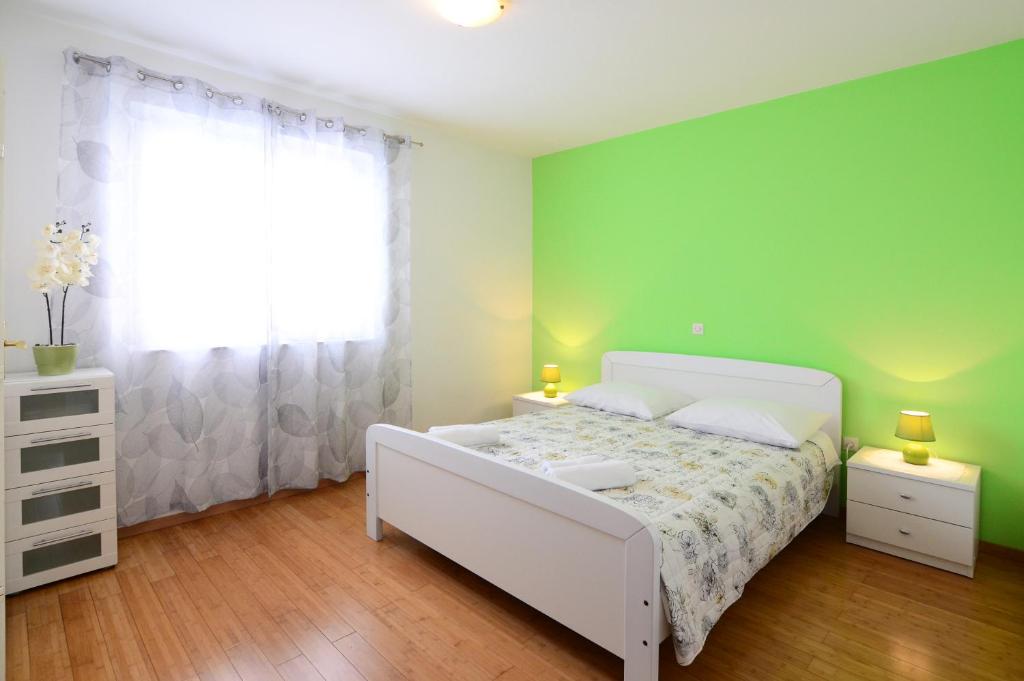 Apartments Vodanović